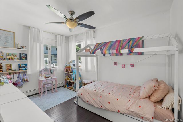 18 N Hampton Avenue, Miller Place, NY 11764