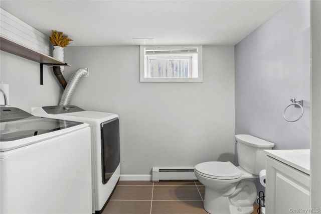18 N Hampton Avenue, Miller Place, NY 11764