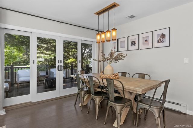 18 N Hampton Avenue, Miller Place, NY 11764