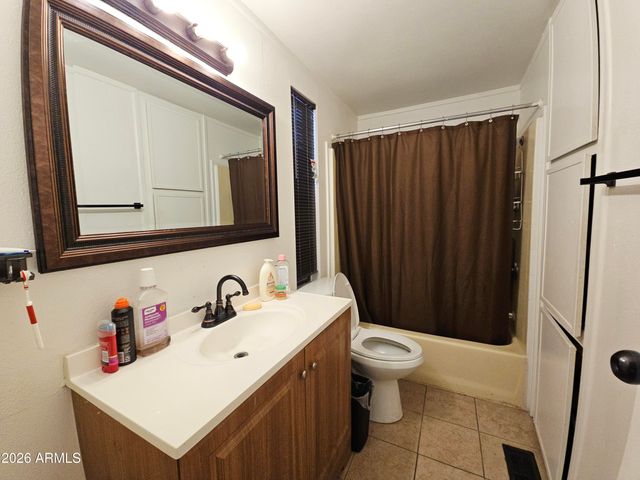 642 N 68th Avenue 79, Phoenix, AZ 85043