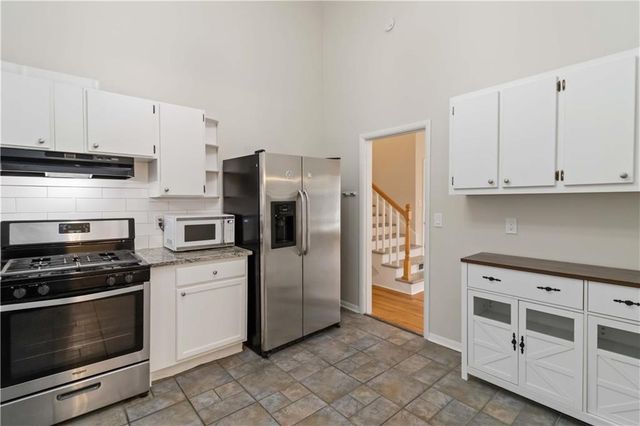 3035 Mclendon NW Circle, Atlanta, GA 30318