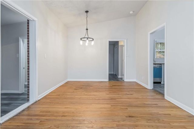 3035 Mclendon NW Circle, Atlanta, GA 30318