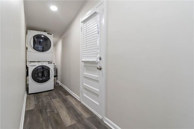 3035 Mclendon NW Circle, Atlanta, GA 30318