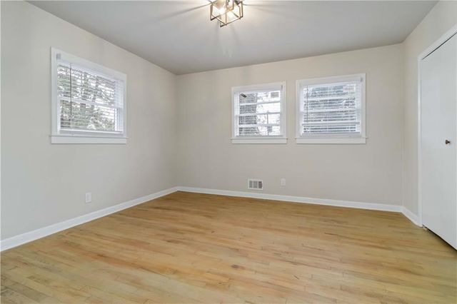 3035 Mclendon NW Circle, Atlanta, GA 30318