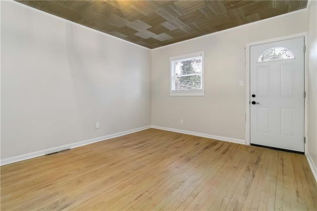 3035 Mclendon NW Circle, Atlanta, GA 30318