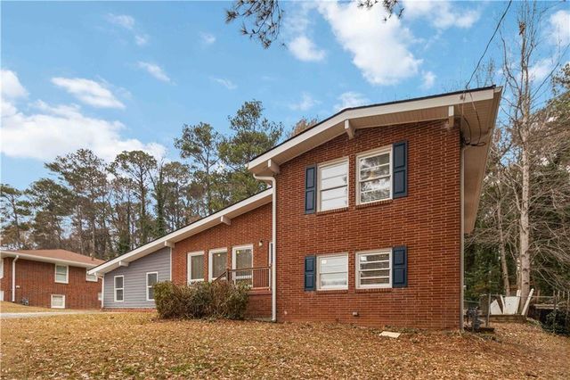 3035 Mclendon NW Circle, Atlanta, GA 30318