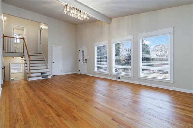 3035 Mclendon NW Circle, Atlanta, GA 30318