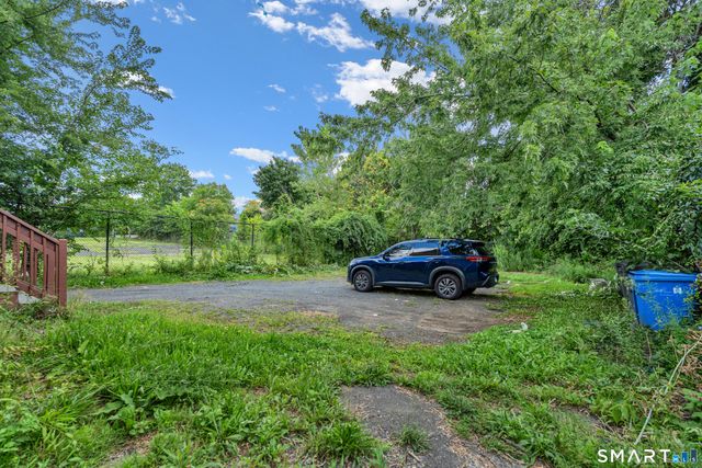 141 Homestead Avenue 3rd Fl, Hartford, CT 06112