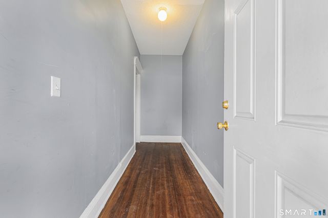 141 Homestead Avenue 3rd Fl, Hartford, CT 06112