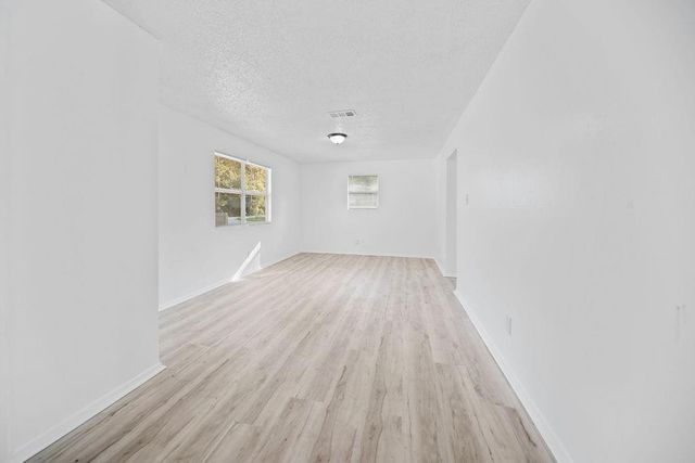 3058 Old Colony Road, Huntsville, TX 77320