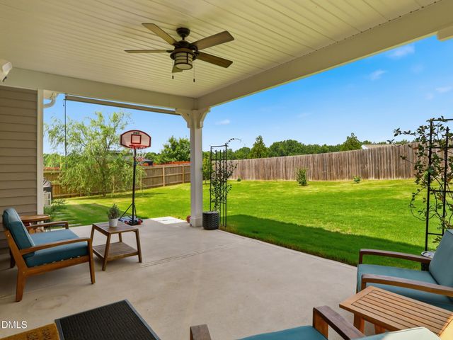 409 Glenwyck Court, Fuquay Varina, NC 27526