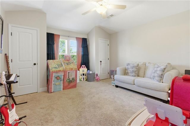 10853 S Theden Street, Olathe, KS 66061
