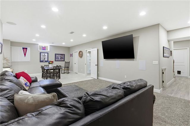 10853 S Theden Street, Olathe, KS 66061