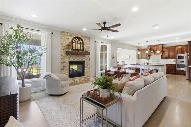 10853 S Theden Street, Olathe, KS 66061