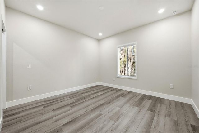 5663 W CENTRAL AVENUE, Orlando, FL 32811