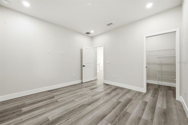 5663 W CENTRAL AVENUE, Orlando, FL 32811