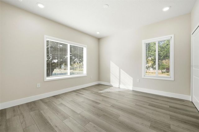 5663 W CENTRAL AVENUE, Orlando, FL 32811