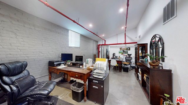170 E Jefferson Boulevard, Los Angeles, CA 90011