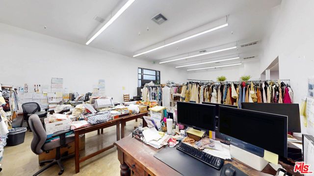 170 E Jefferson Boulevard, Los Angeles, CA 90011