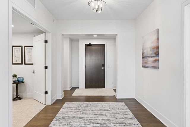 222 Ferndale Road S 304, Wayzata, MN 55391