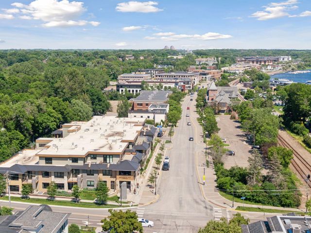 222 Ferndale Road S 304, Wayzata, MN 55391