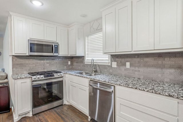 1037 W Frey Street, Stephenville, TX 76401