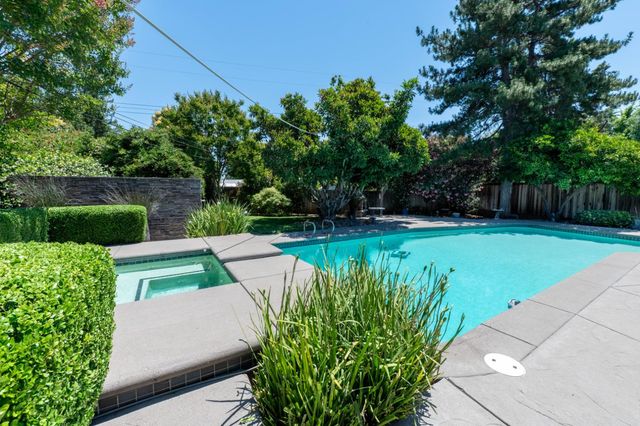 4530 Bela Way, Carmichael, CA 95608