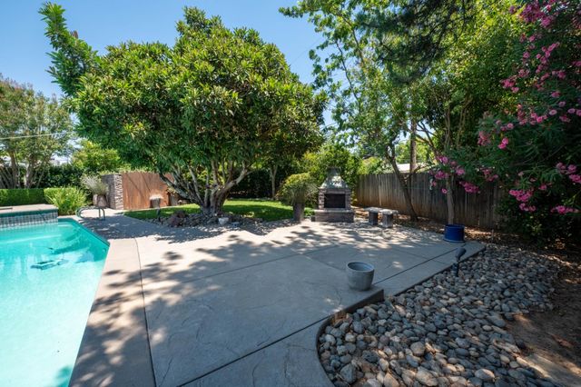 4530 Bela Way, Carmichael, CA 95608