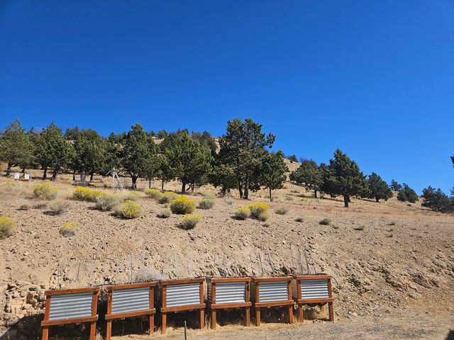 11435 Hill Road, Klamath Falls, OR 97603