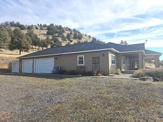 11435 Hill Road, Klamath Falls, OR 97603