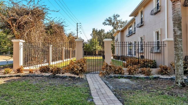 1665 BLUE HERON LANE, Lakeland, FL 33813