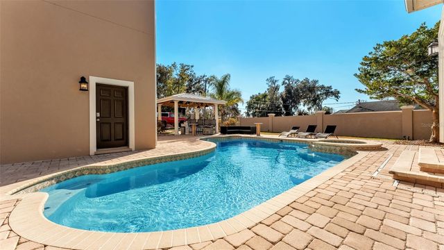 1665 BLUE HERON LANE, Lakeland, FL 33813