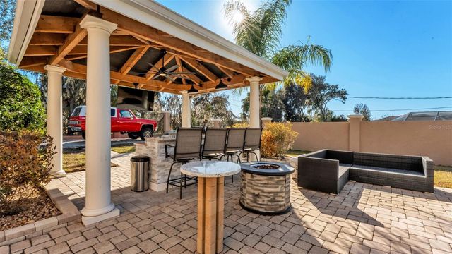 1665 BLUE HERON LANE, Lakeland, FL 33813