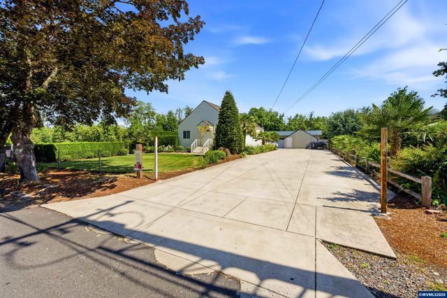 5290 Caplinger Rd SE, Salem, OR 97317