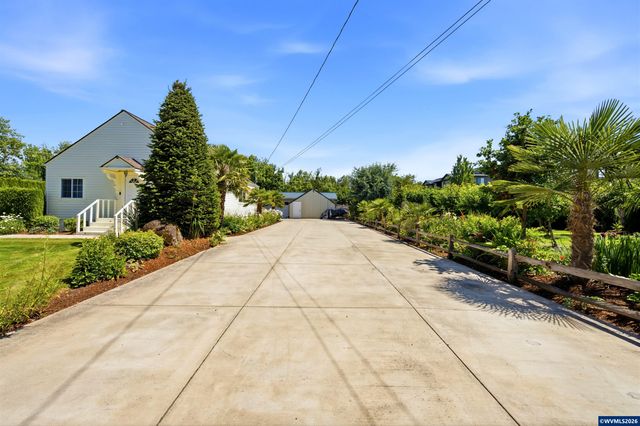 5290 Caplinger Rd SE, Salem, OR 97317