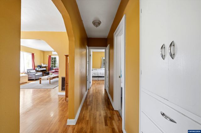 5290 Caplinger Rd SE, Salem, OR 97317