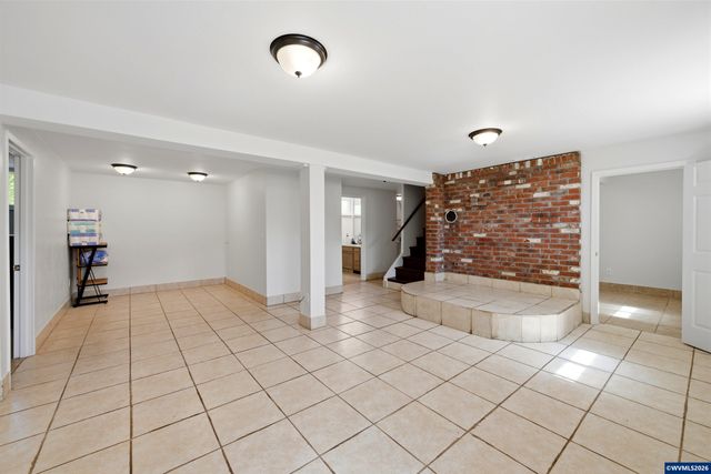 5290 Caplinger Rd SE, Salem, OR 97317