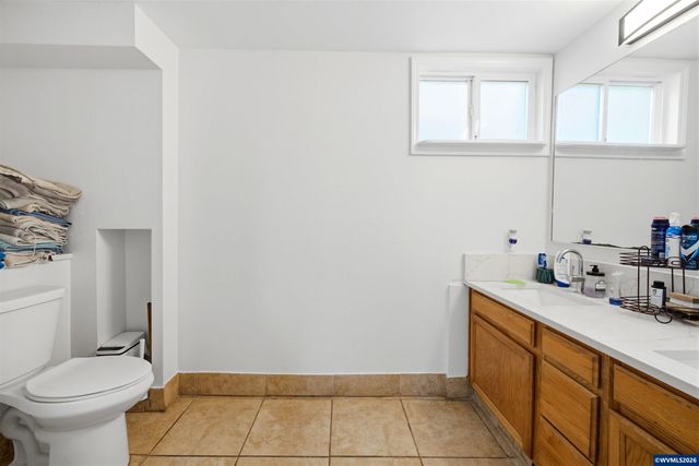 5290 Caplinger Rd SE, Salem, OR 97317