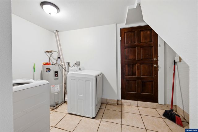 5290 Caplinger Rd SE, Salem, OR 97317