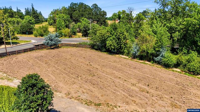 5290 Caplinger Rd SE, Salem, OR 97317