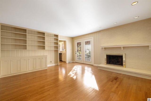 1205 Crestwood, Murray, KY 42071