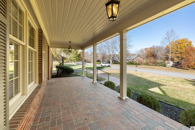 1205 Crestwood, Murray, KY 42071