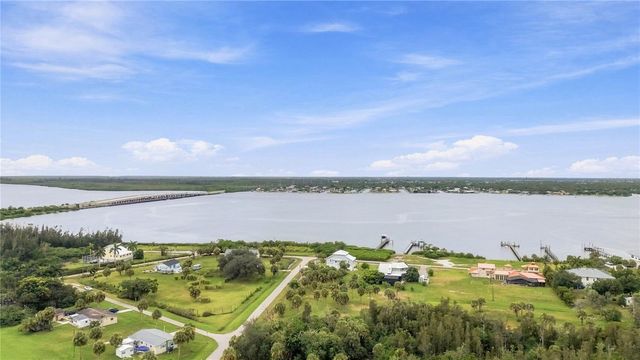 4275 SOUTHLAND AVENUE, Port Charlotte, FL 33953