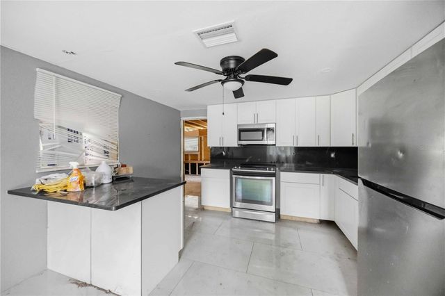 4275 SOUTHLAND AVENUE, Port Charlotte, FL 33953