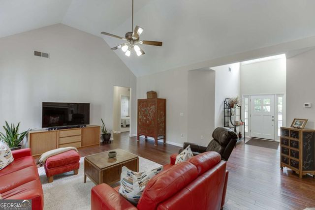 429 Olde Wick Trail, Hoschton, GA 30548