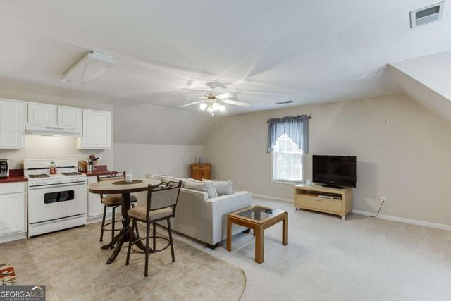 429 Olde Wick Trail, Hoschton, GA 30548