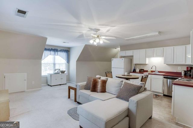 429 Olde Wick Trail, Hoschton, GA 30548