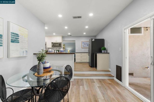 4063 Salem St, Concord, CA 94521