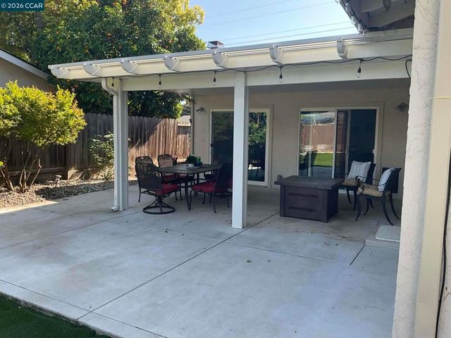 4063 Salem St, Concord, CA 94521