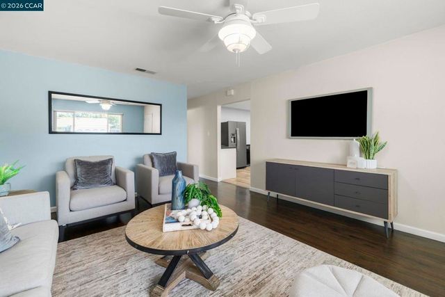 4063 Salem St, Concord, CA 94521